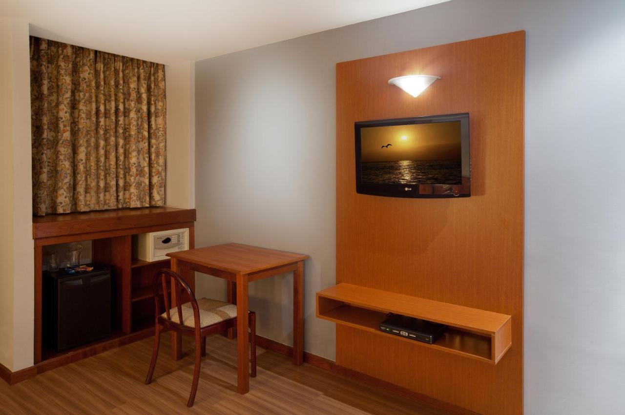 Hotel Moncloa São Paulo Buitenkant foto