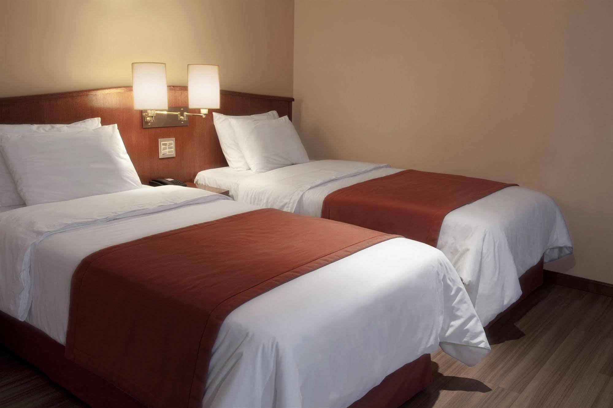 Hotel Moncloa São Paulo Buitenkant foto
