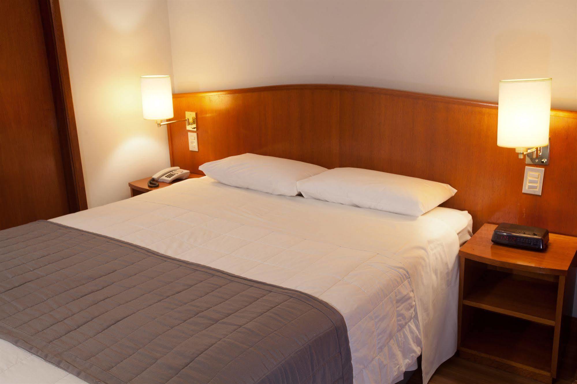 Hotel Moncloa São Paulo Buitenkant foto